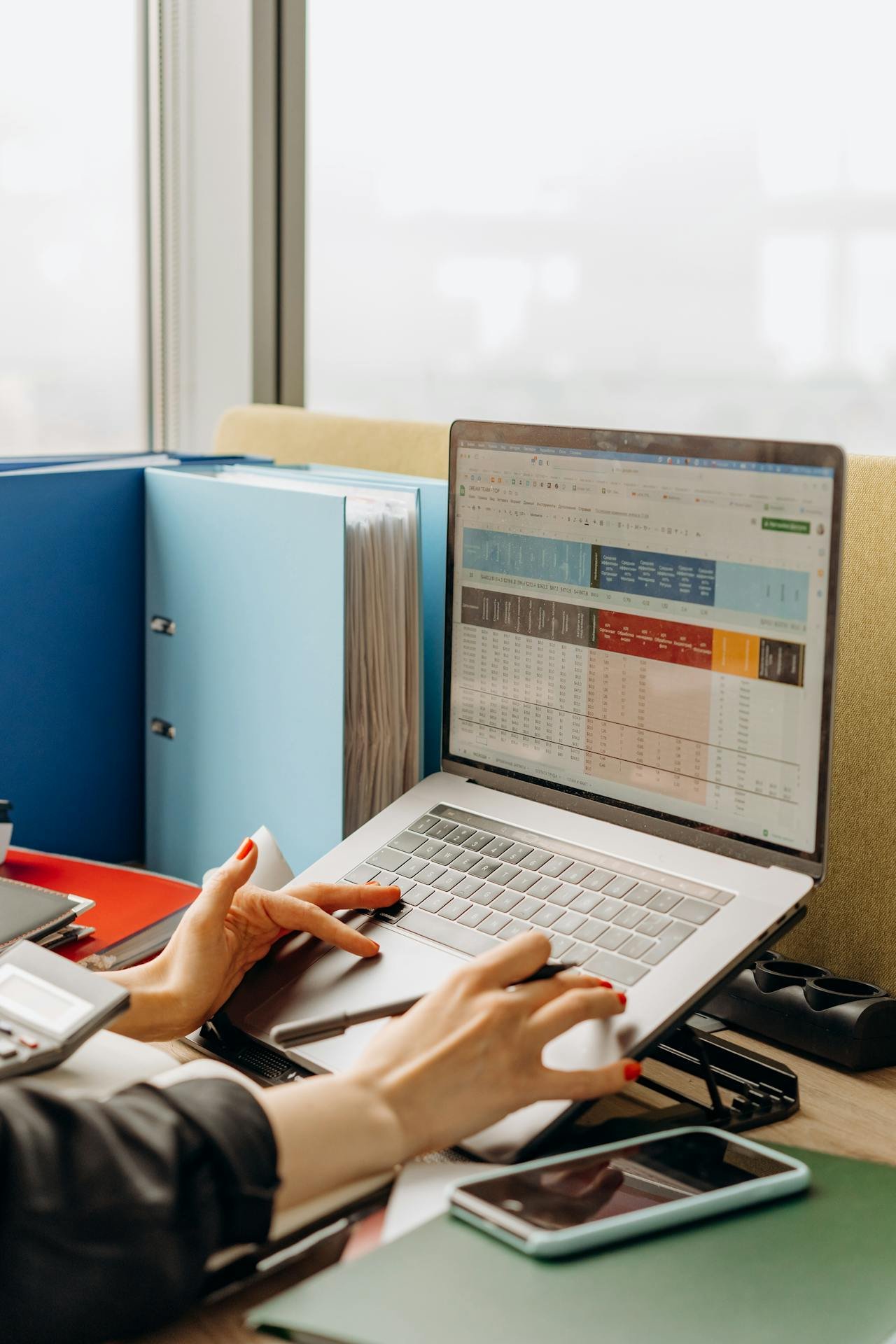Buying a realtors email list - comparing pricing models for B2B marketing