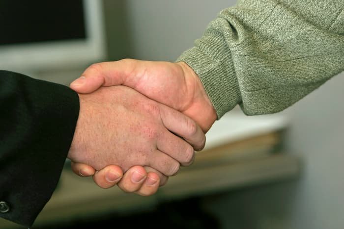 Mortgage company cold email outreach to real estate agents